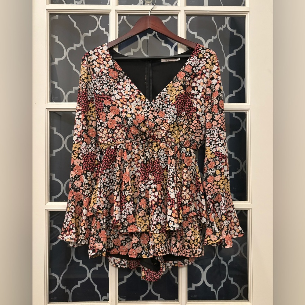 Floral V-Neck Women's Romper - like new!